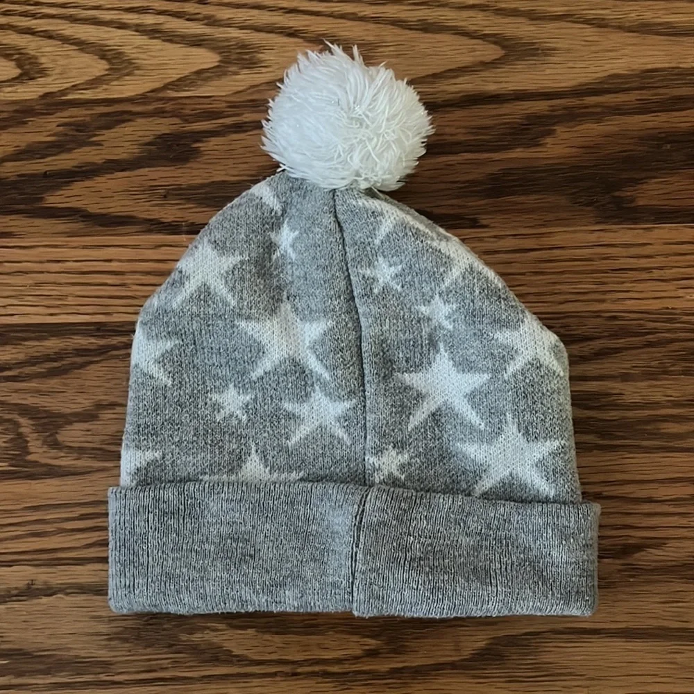 “Star Wars R2-D2 Beanie”